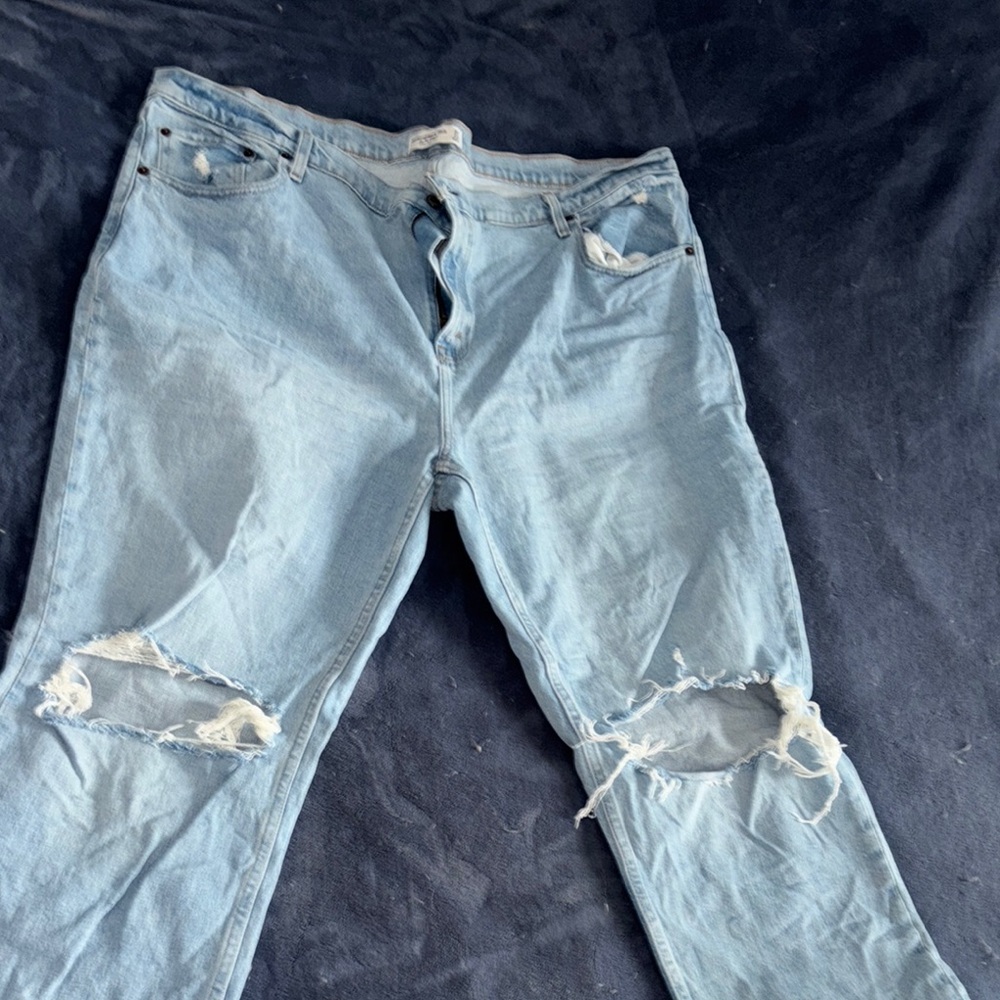 Light Blue Distressed Women’s Jeans